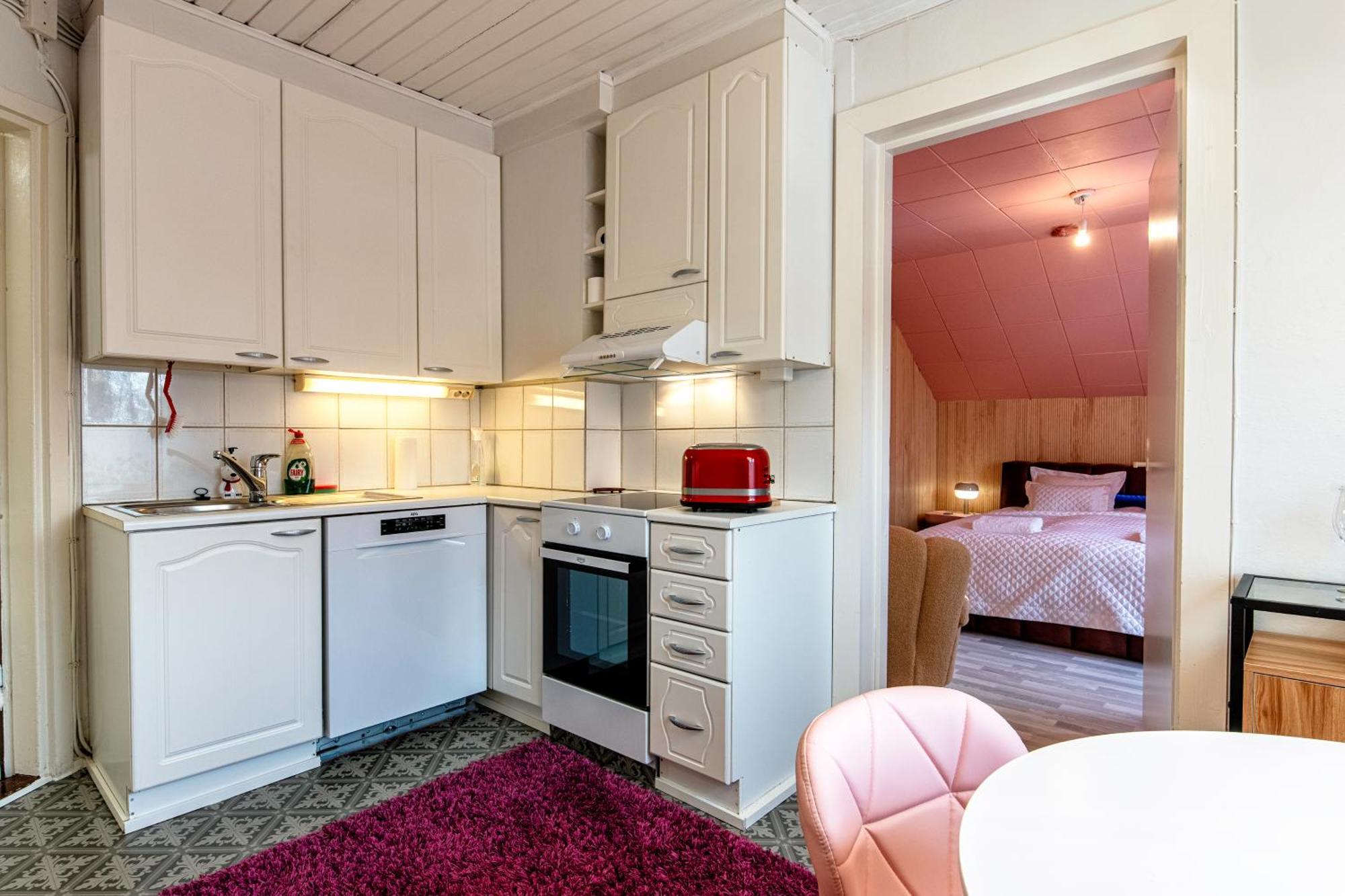 Kalle'S Unluxury Guest House Cl0Sed From 1St Of Feb 2025 Helsinki Exterior photo